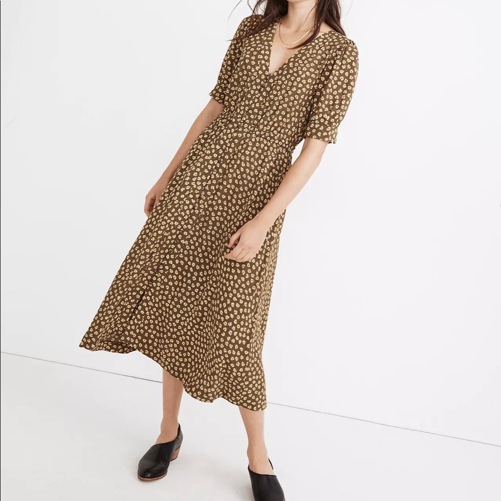 Madewell Button-Cuff MIDI Dress in Woodcut Flowers